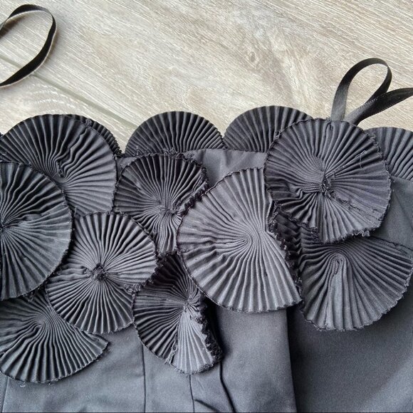 BCBGMaxAzria  TAFFETA SCALLOPED BABYDOLL MINI DRESS - Picture 9 of 16